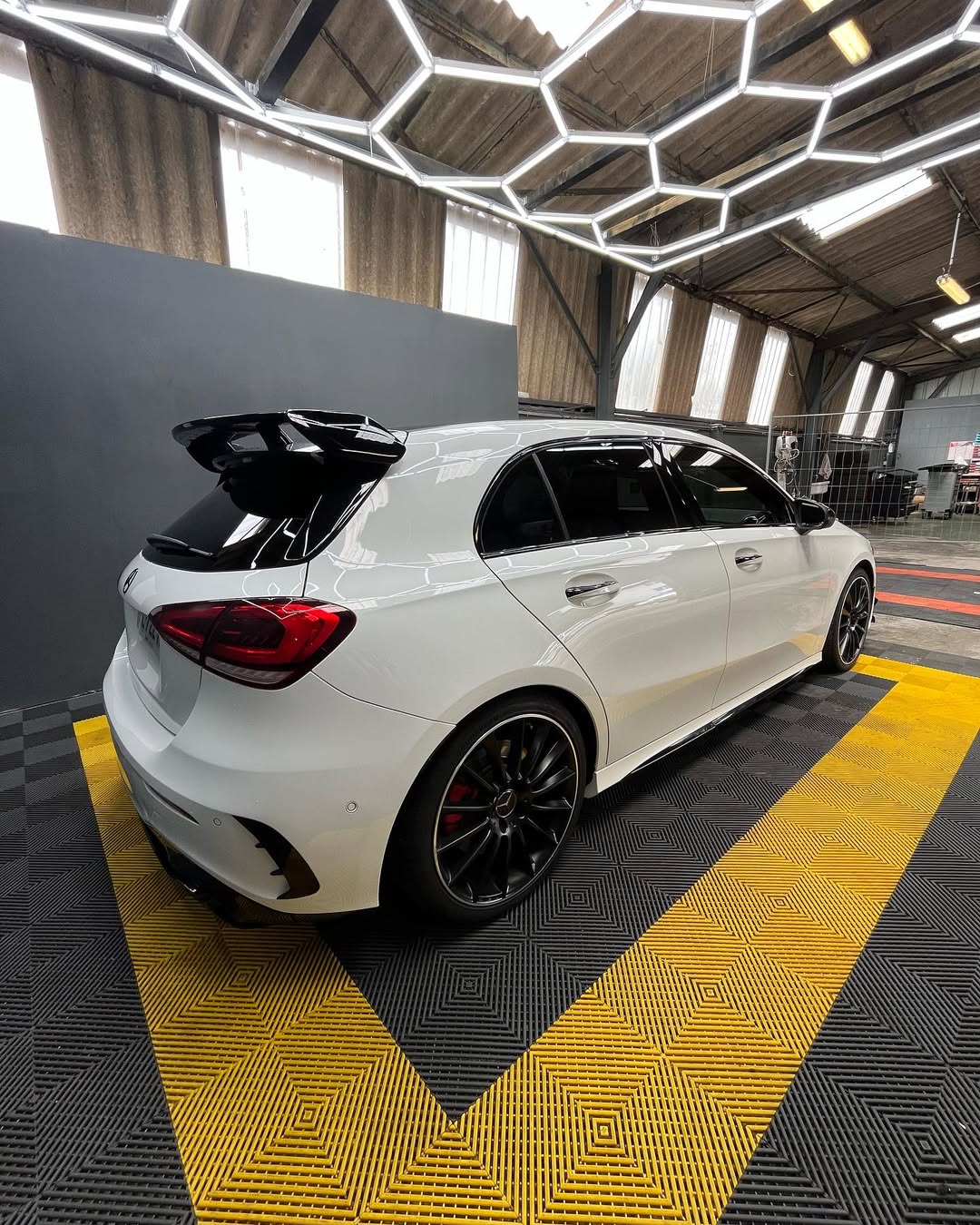 Services Nettoyage Nettoyageauto Mercedes Classea45amg Bretagne Bzh 29 Brest